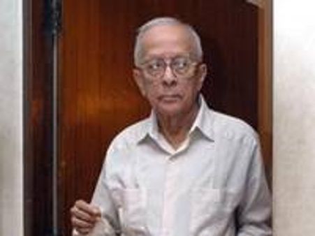 ജ്യോതി ബസു : പ്രതീക്ഷകള്‍ മങ്ങുന്നു