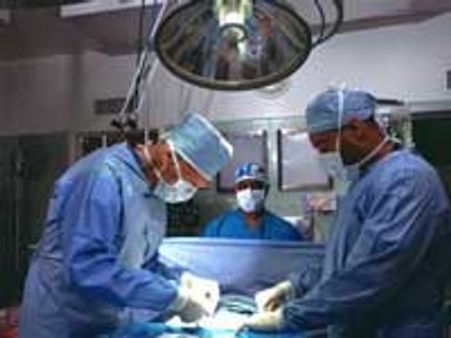 സിസേറിയനിടെ കൈ പോയ കുഞ്ഞ് മരിച്ചു