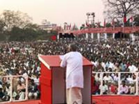 കേന്ദ്ര സഹമന്ത്രിമാര്‍ക്ക് പണിയില്ല: വിഎസ്