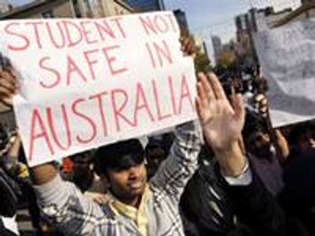 മെല്‍ബണില്‍ ഇന്ത്യക്കാര്‍ ആക്രമിക്കപ്പെട്ടു