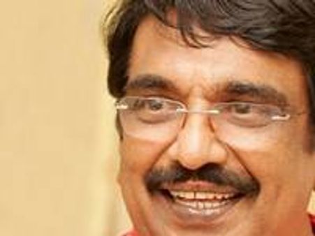 കൊച്ചിന്‍ ഹനീഫ അന്തരിച്ചു