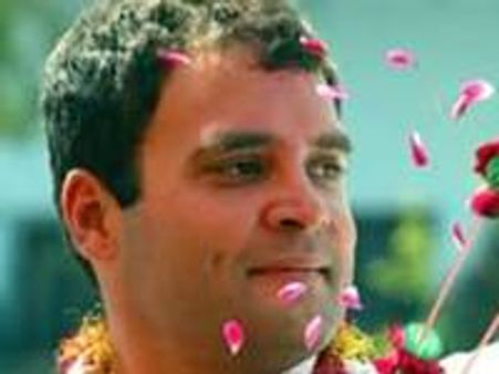 രാഹുല്‍ എത്തി; മുംബൈയില്‍ പലയിടത്തും അറസ്റ്റ്