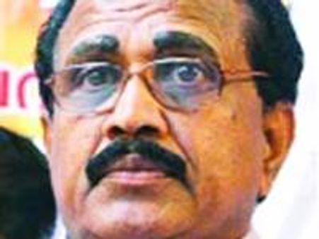 പത്മലോചനന് പകരക്കാരന്‍ ആരാകും?