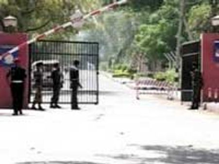 കോര്‍ട്ട് മാര്‍ഷല്‍ വനിതാ ഓഫീസര്‍ക്ക് തടവ്