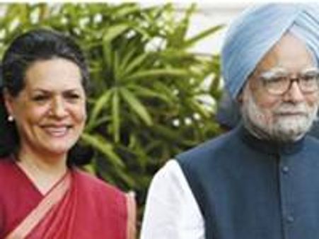 വിവരാവകാശം: സോണിയയും മന്‍മോഹനും തമ്മില്‍ ഭിന്നത
