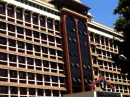 സ്വകാര്യ ഭൂമി കയ്യേറുന്നത് ക്രിമിനല്‍ കുറ്റം:കോടതി