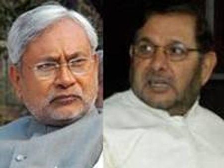 നിതീഷും ശരത് യാദവും കൊമ്പുകോര്‍ക്കുന്നു