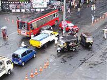 അതീവ ജാഗ്രത ചൊവ്വാഴ്ച വരെ തുടരും