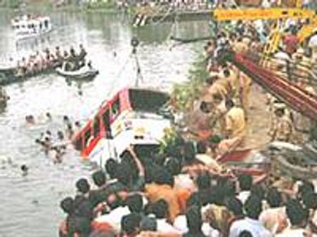 ബസിന് സാങ്കേതിക തകരാറുകള്‍ ഇല്ല: ആര്‍ടിഒ