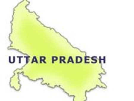 പരീക്ഷാ ഹാളില്‍ പെണ്‍കുട്ടിയുടെ വസ്ത്രമുരിഞ്ഞു