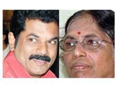 മുകേഷും പി വത്സലയും ചുമതലയേറ്റു