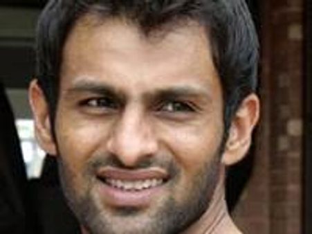 അനുമതിയില്ലാതെ ഷോയിബ് ഇന്ത്യവിടരുത്: പൊലീസ്