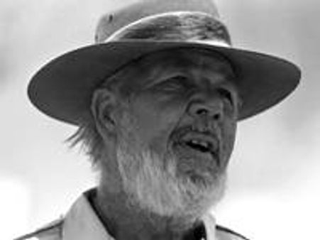 വര്‍ണവെറിയന്‍ നേതാവിനെ തല്ലിക്കൊന്നു