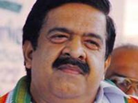 കോണ്‍ഗ്രസില്‍ ഗ്രൂപ്പ് കളിയ്ക്ക് വിലക്ക്