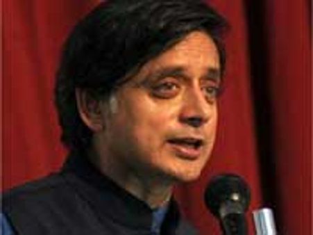 തരൂര്‍ പാര്‍ലമെന്റ് കമ്മിറ്റിയില്‍