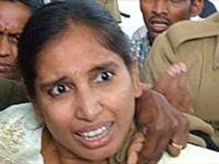 ജയില്‍ അധികൃതര്‍ കൊല്ലാന്‍ ശ്രമിക്കുന്നു: നളിനി