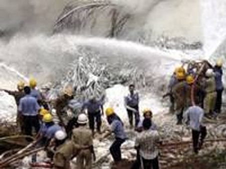 വിമാനദുരന്തം മരിച്ചവരില്‍ 50ഓളം മലയാളികള്‍