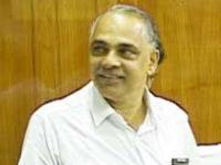 ഡയലോഗ് തെറ്റിക്കാതെ തെറ്റയില്‍