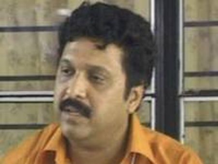 തിലകന്‍ പ്രസംഗത്തൊഴിലാളി: ഗണേഷ് കുമാര്‍