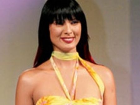 കാമസൂത്ര മോഡല്‍ ആത്മഹത്യ ചെയ്തു