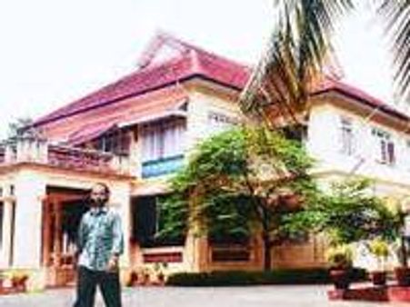 മന്‍മോഹനെ പിള്ളക്കും വേണ്ട?