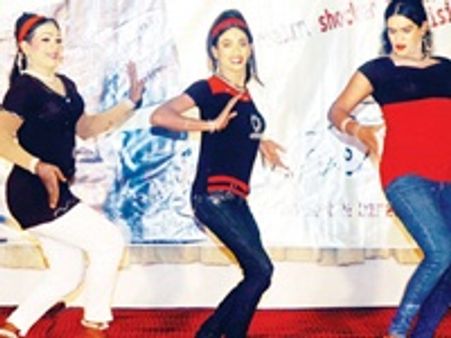 ചാന്തുപൊട്ട്; മൂന്നാംലിംഗക്കാര്‍ക്ക് റിയാലിറ്റി ഷോ