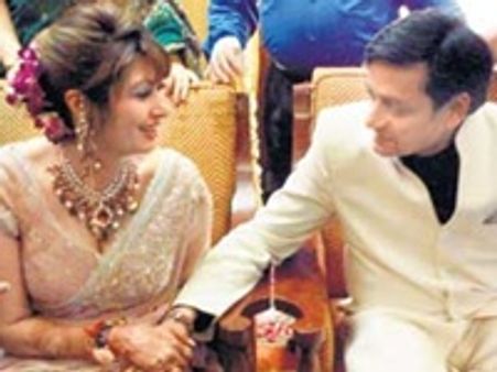 ദില്ലിയില്‍ തരൂരിന്റെ വിരുന്നിന് പ്രമുഖരുടെ നിര