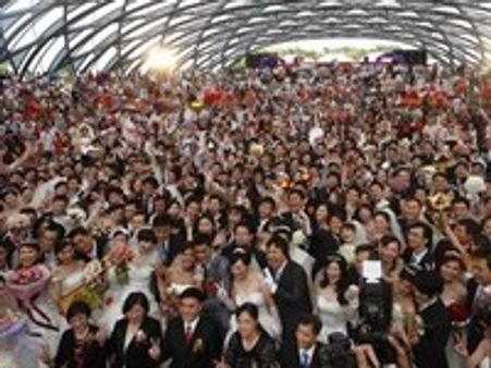 ഭാഗ്യദിനത്തില്‍ തായ്‌വാനില്‍ 6000 കല്യാണം