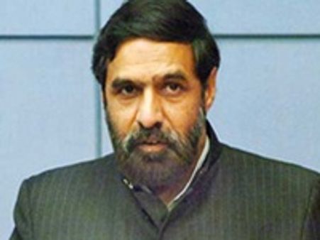 പുറംജോലികരാര്‍: യുഎസ് നിലപാടിനെതിരെ ശര്‍മ്മ