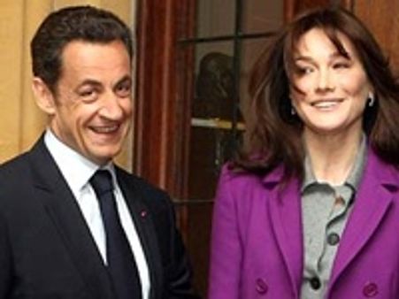 സര്‍ക്കോസി ഉയരം കൂട്ടാന്‍ ശസ്ത്രക്രിയ ചെയ്യുന്നു