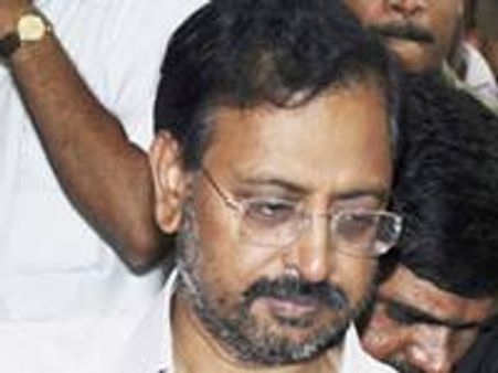 സത്യത്തില്‍ നിക്ഷേപിച്ച തുക തിരികെ വേണമെന്ന് രാജു