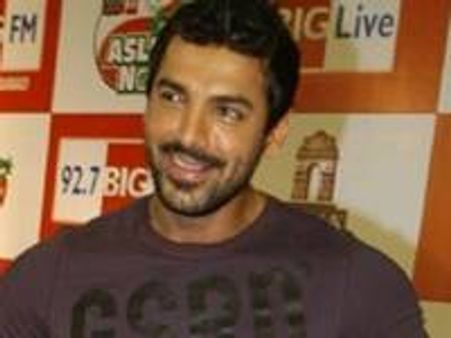 ജോണ്‍ എബ്രഹാമിന് 15 ദിവസത്തെ തടവ് ശിക്ഷ