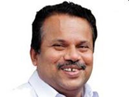 എന്‍ഡോസള്‍ഫാന്‍ നിരോധനം നടപ്പാക്കണം: മുല്ലക്കര