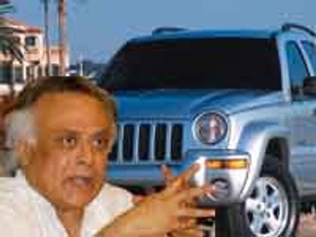 എസ്‌യുവി: ജയറാമിനെതിരെ ജര്‍മ്മനി