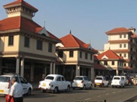 കൊച്ചിയില്‍ ഇറങ്ങേണ്ട വിമാനങ്ങള്‍ തിരിച്ചുവിട്ടു