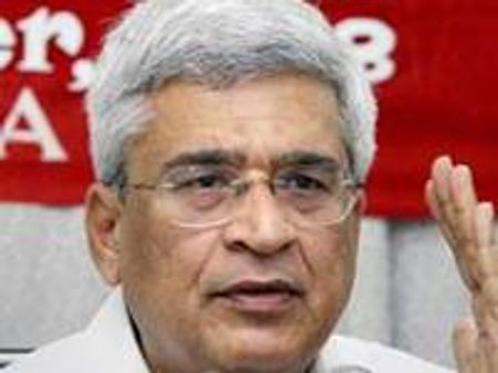 കാരാട്ട് പിടിച്ചുപറിക്കാരനെന്ന് യുഎസ്