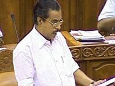 കൊച്ചി മെട്രോ: അനുമതി നല്‍കാത്തത് ദുരൂഹം