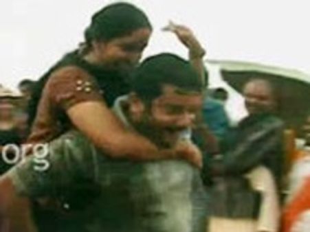 ഇതാ ഭാര്യ തോളില്‍ കയറുന്നു, ഇത് അനുവദിയ്ക്കാമോ?