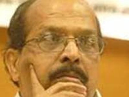 മകരജ്യോതി മനുഷ്യന്‍ കത്തിക്കുന്നത് : സുധാകരന്‍