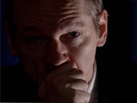 അസാഞ്ചിന് 4 ജാരസന്തതികളുണ്ടെന്ന്