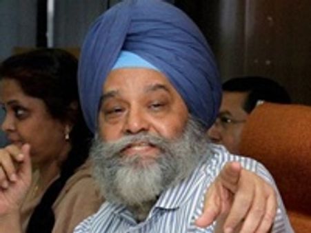 അഴിമതി: ലല്ലിയുടെ വീട്ടിലും ഓഫീസിലും റെയ്ഡ്