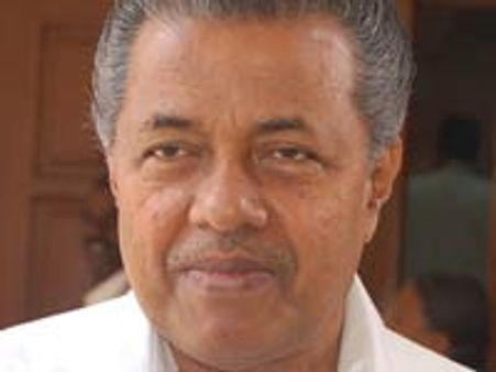 പിണറായി മത്സരിക്കില്ലെന്ന സൂചനയുമായി യെച്ചൂരി