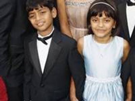 സ്ലംഡോഗ് താരങ്ങള്‍ ധര്‍ണയില്‍