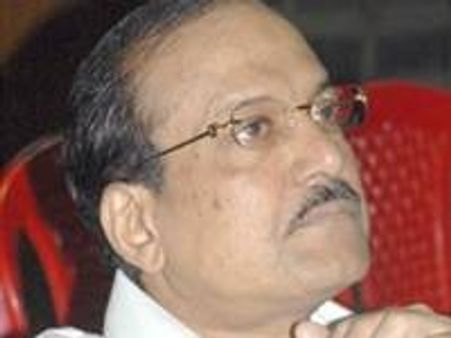 റൗഫിന് മറുപടി നല്‍കാന്‍ സമയമില്ല: കുഞ്ഞാലിക്കുട്ടി