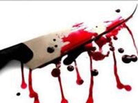 ഗുണ്ടാപ്പക: അമ്പലത്തില്‍ പൂജാരിയെ വെട്ടിക്കൊന്നു