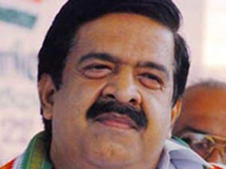 അവസാനനിമിഷം ചെന്നിത്തല പിന്‍മാറി