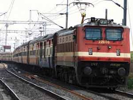 രാജധാനി ടോയ്‌ലറ്റ് ദൃശ്യങ്ങള്‍ നെറ്റില്‍