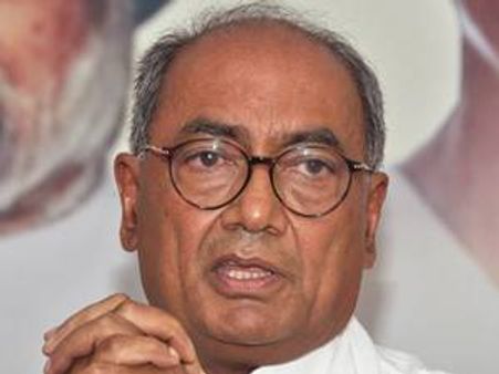 രാംദേവ് കള്ളനെന്ന്; സിങിന്റെ വീടാക്രമിച്ചു