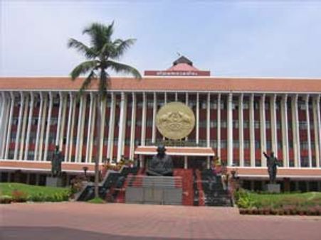 ഇന്ധന വില: പ്രതിപക്ഷം ഇറങ്ങിപ്പോയി