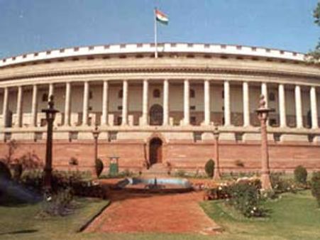 ഷീലയുടെ രാജിയെ ചൊല്ലി പാര്‍ലമെന്റില്‍ ബഹളം